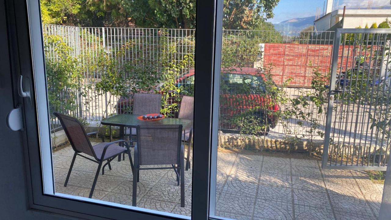 Apartamento Patras Romeο House Exterior foto