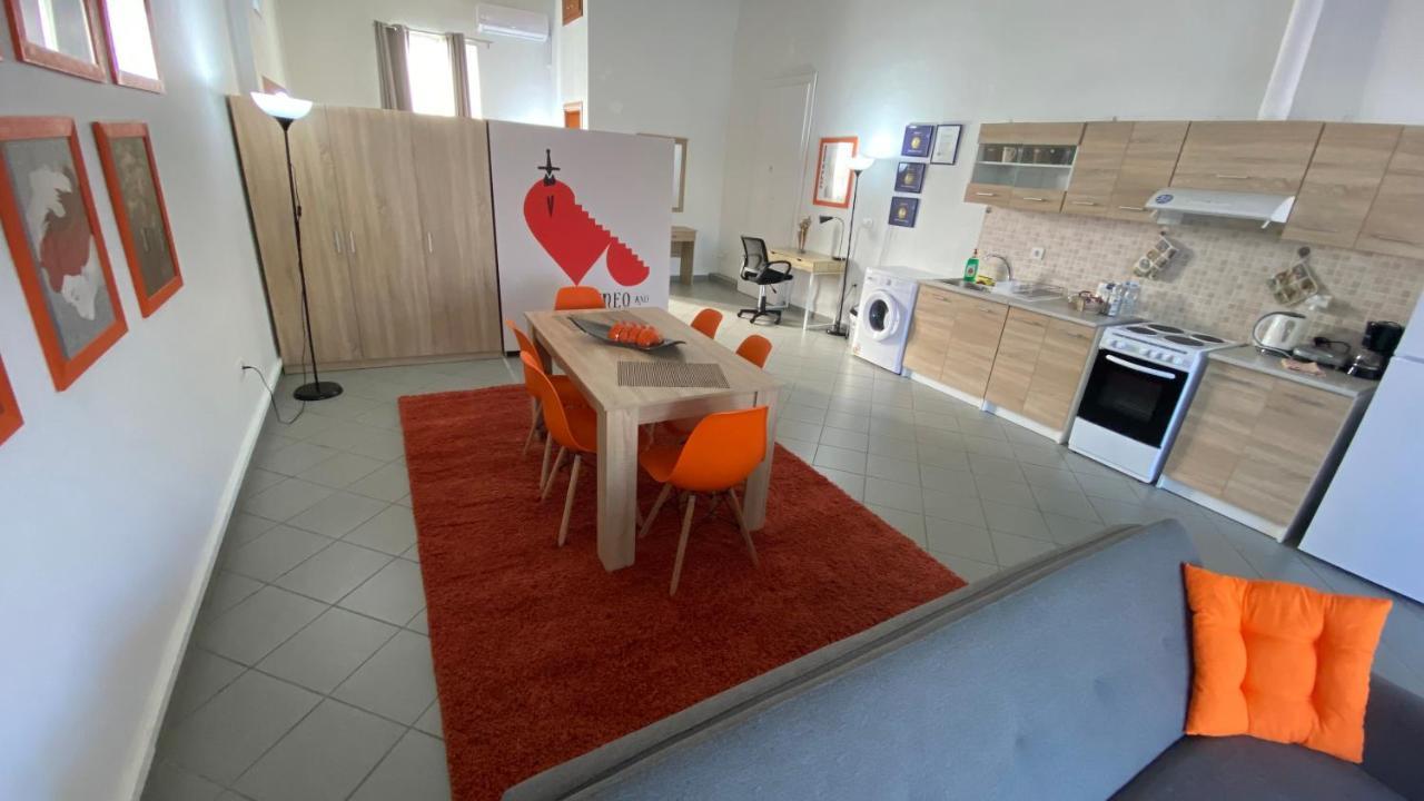 Apartamento Patras Romeο House Exterior foto