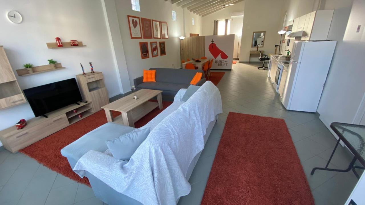 Apartamento Patras Romeο House Exterior foto